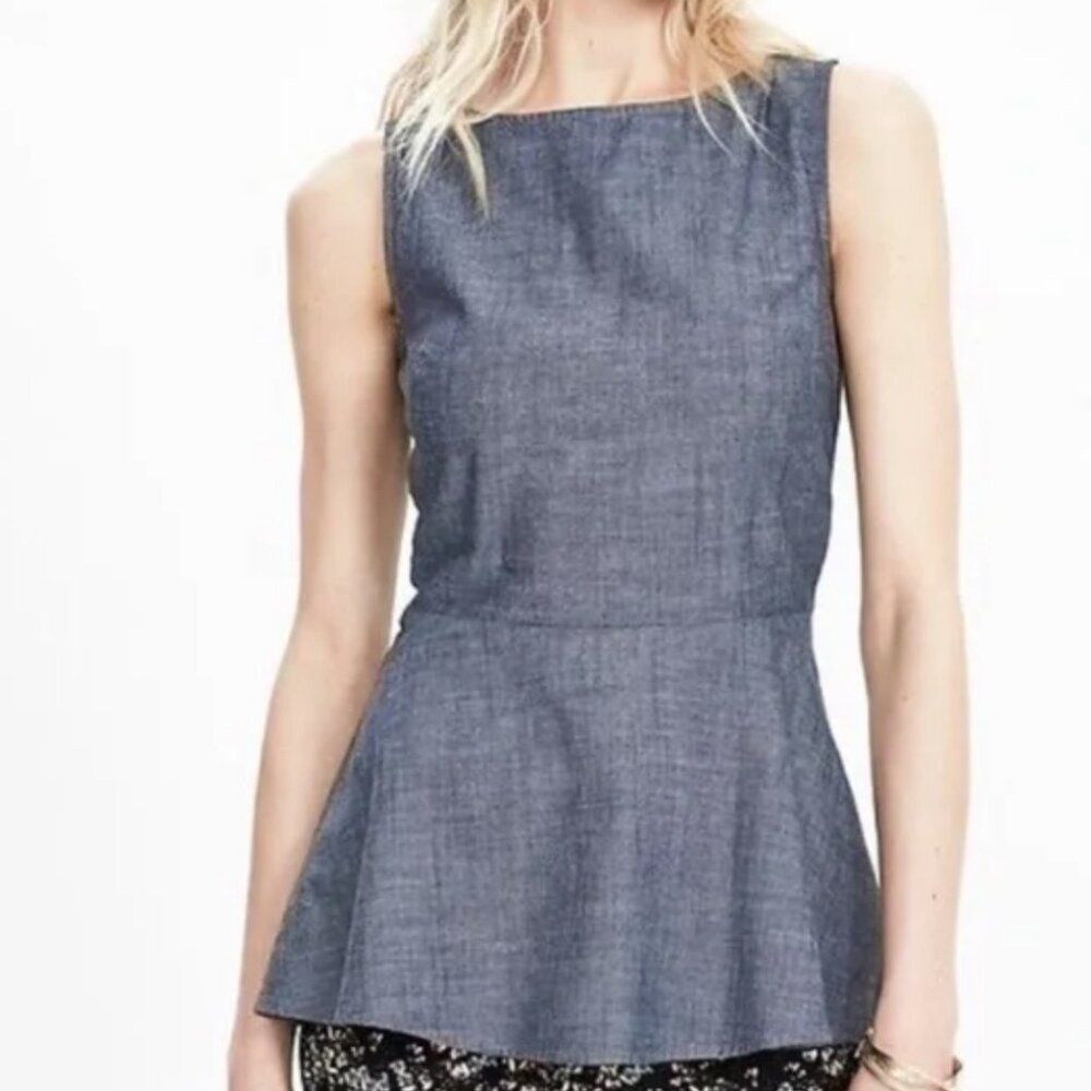 NWOT Banana Republic Peplum Top Women's Size 4 Light Grey Busine Casual Shirt